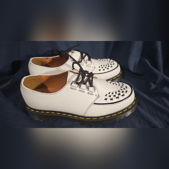 Dr Martens Ramsey Smooth Leather Creeper White Black Women SZ 9 Men 8 New No Box - Picture 1 of 7